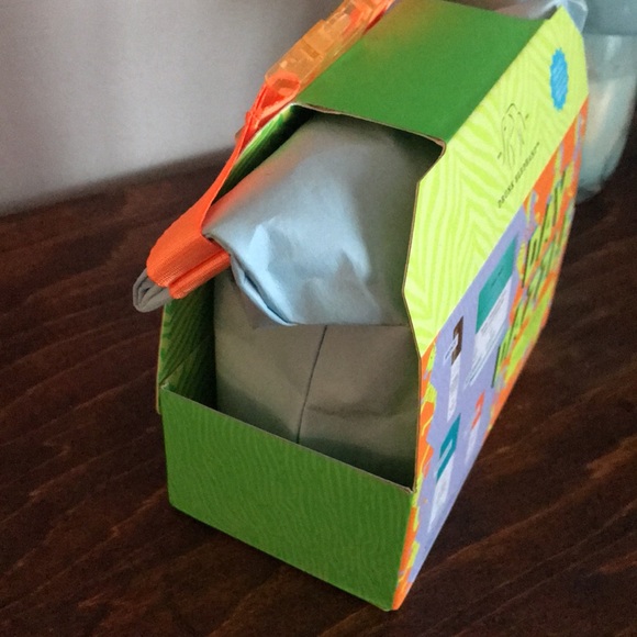 DRUNK ELEPHANT Day Dazzle - Picture 2 of 3